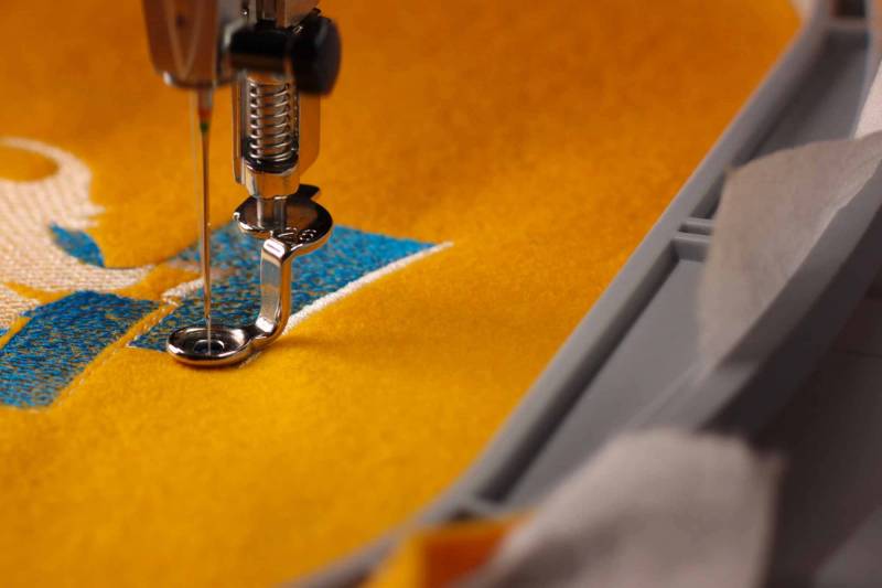 Textiles personnalisés, tee shirts, casquettes et softshells imprimés à vos couleurs sur Lyon Part Dieu