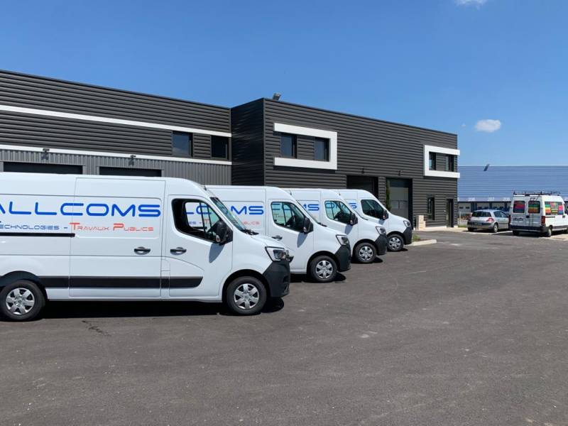 Vous souhaitez augmenter votre visibilité grâce à vos camions ou véhicule utilitaire à Lyon prés de Chassieu.