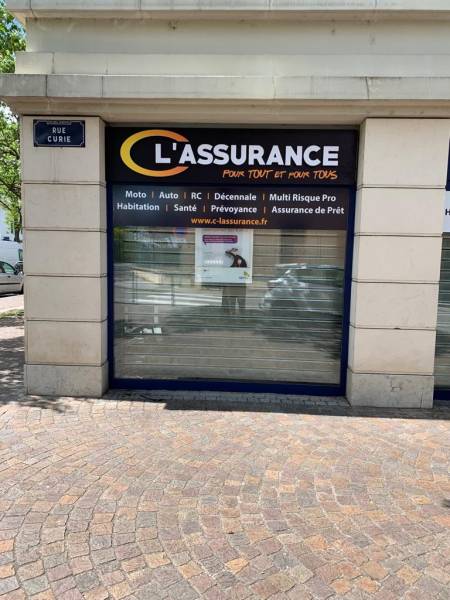 Communiquer efficacement grâce à votre enseigne lettre 3D et votre pose micro perforé à Lyon près de Vaulx-en-Velin.