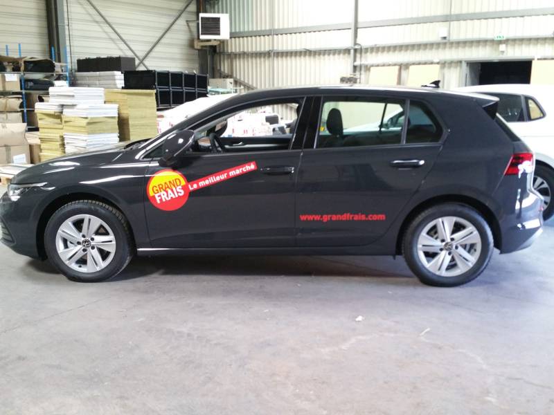 Communiquez efficacement grâce à vos véhicule ou utilitaires à Lyon près de Vénissieux.