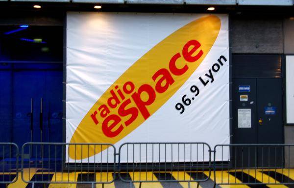 Spécialiste des banderoles grands et petits formats, fabrication de supports Publicitaires Sur Villefranche sur Saône