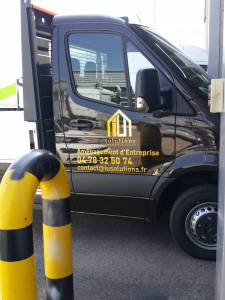 Communiquer efficacement grâce à vos véhicules professionnels à Lyon prés de Décines.