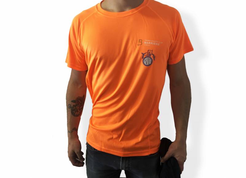 T-shirts sport respirants avec logo d'entreprise sur Meyzieu